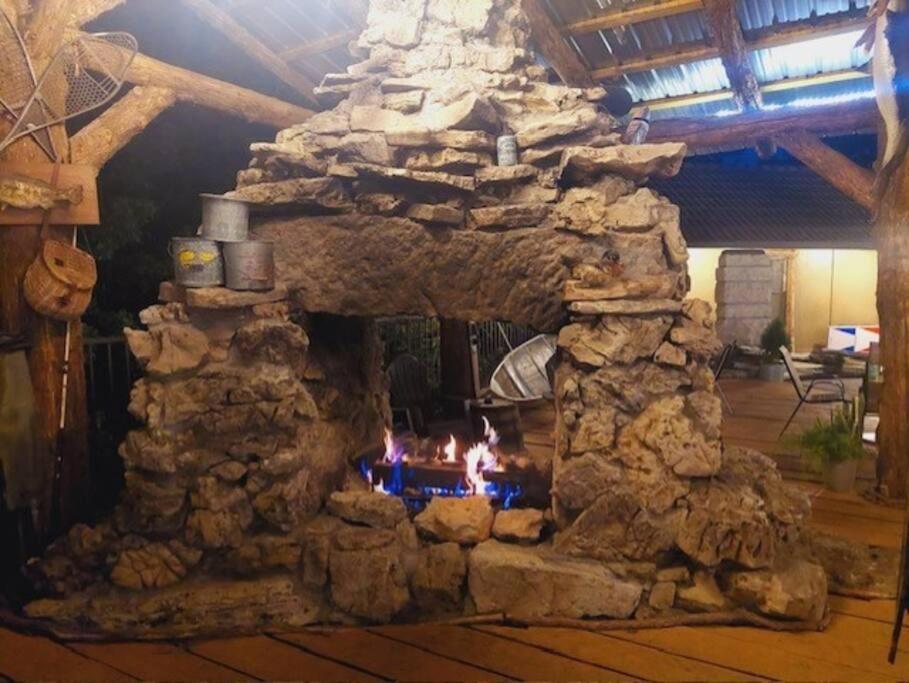 Stonegate Lodge 2 Queen Beds Fast Wifi 50In Tv Salt Water Pool Room # 305 يوريكا سبرينغز المظهر الخارجي الصورة