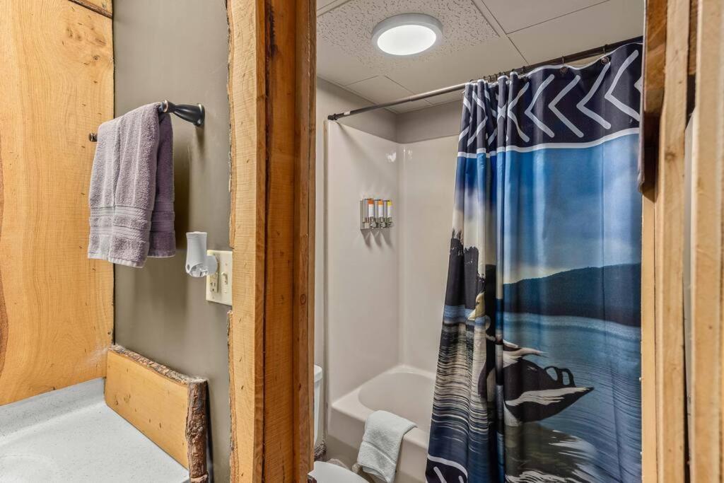 Stonegate Lodge 2 Queen Beds Fast Wifi 50In Tv Salt Water Pool Room # 305 يوريكا سبرينغز المظهر الخارجي الصورة